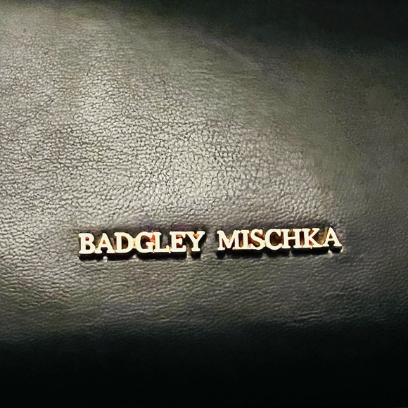 Badgley Mischka Sleek Black Handbag - Picture 2 of 6